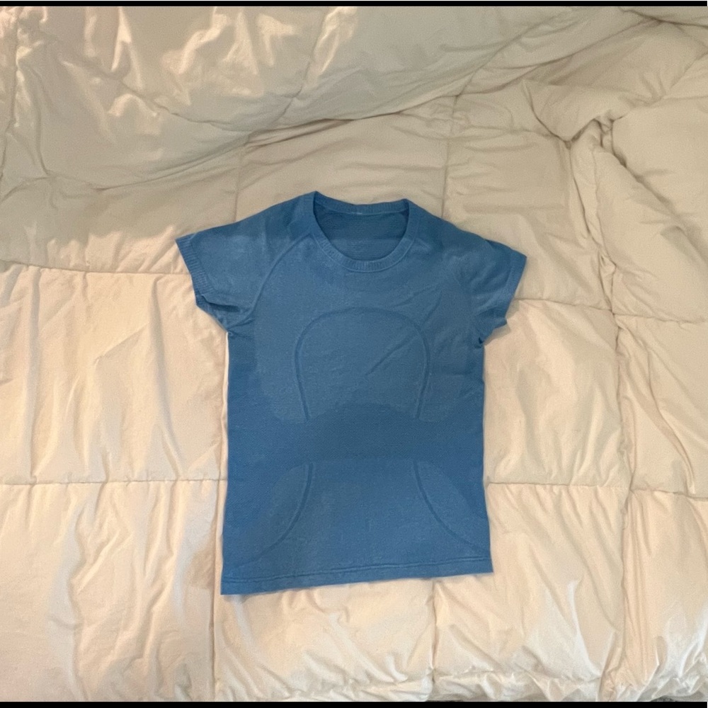 Lululemon swiftly tech short sleeve